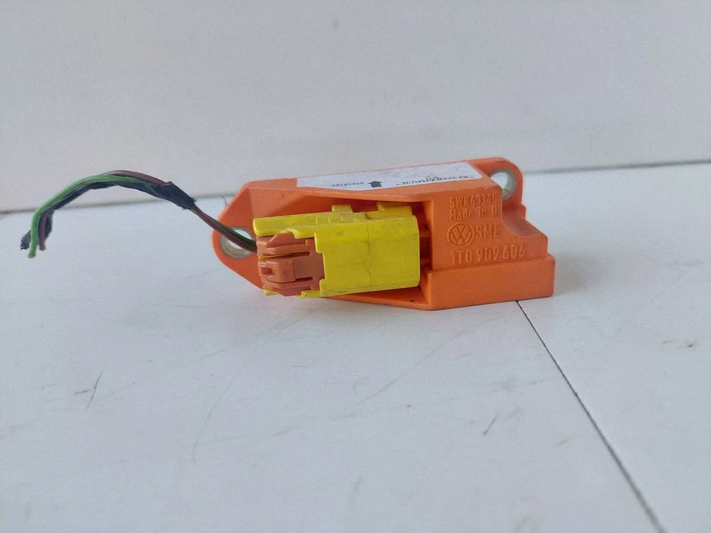 Airbag deployment crash/impact sensor 1T0909606