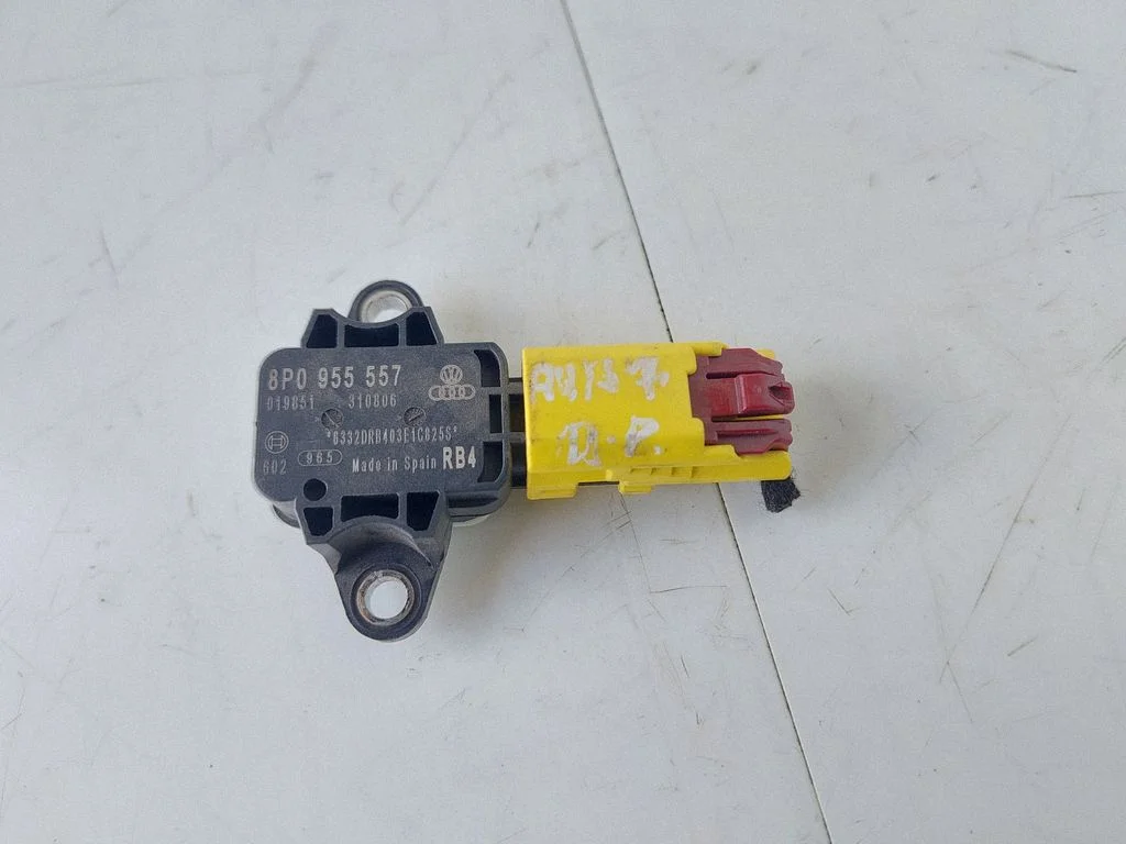 Airbag deployment crash/impact sensor 8P0955557