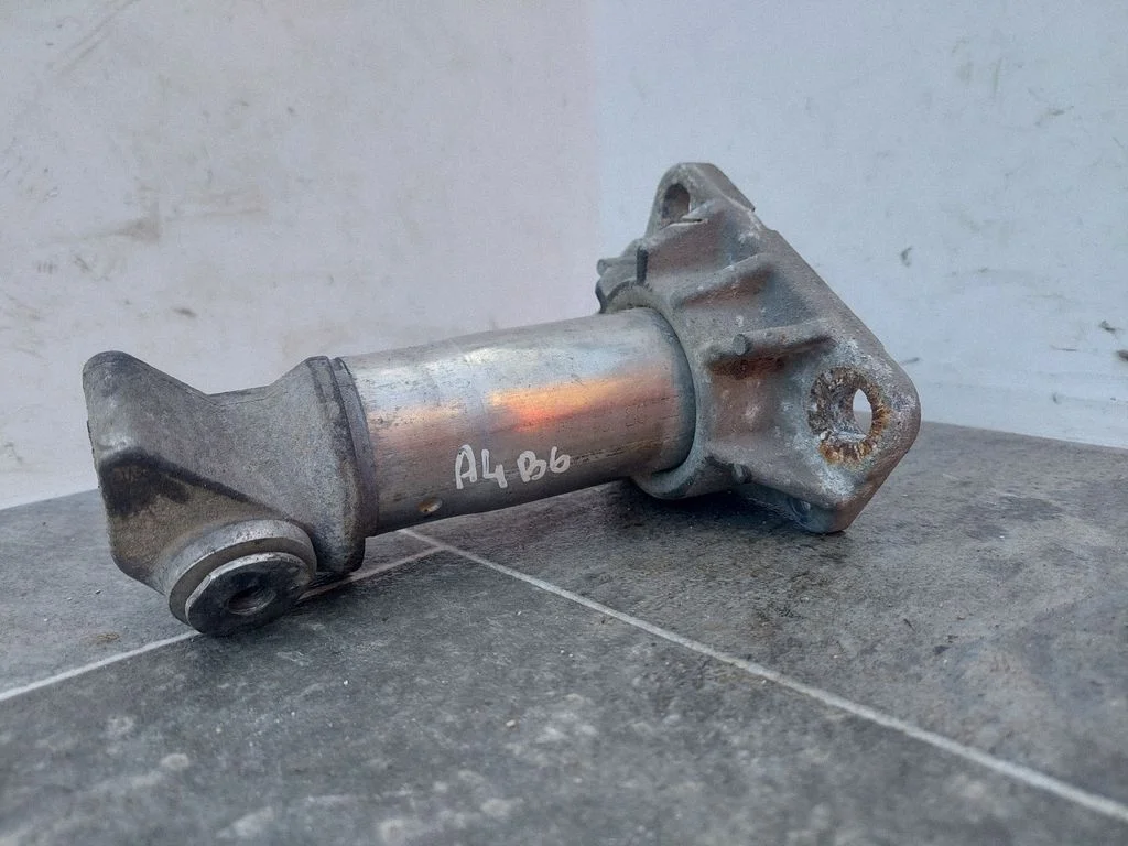 Front bumper shock/impact absorber – Audi A4 S4 B6 8E 8H (2001-2005)