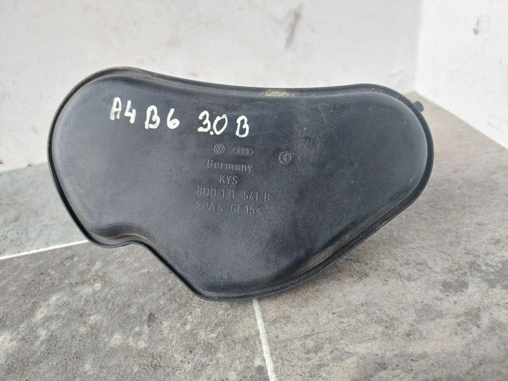 Vacuum air tank – Audi A4 S4 B6 8E 8H (2001-2005)