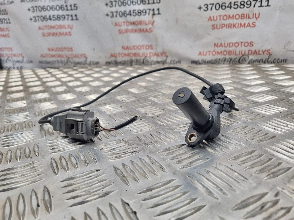 Kloķvārpstas stāvokļa devējs 038907319D