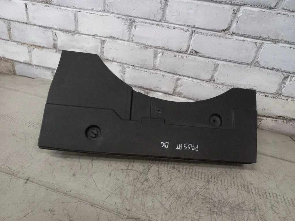 Tool box – Volkswagen Passat CC (2008-2016)
