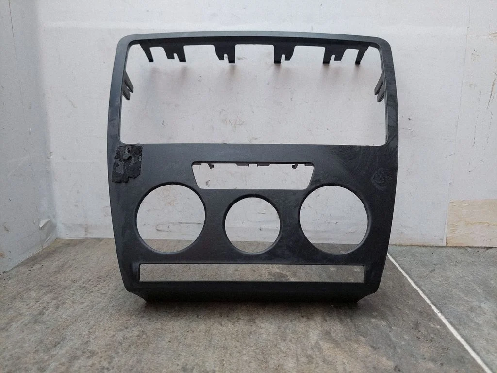Climate control/heater control trim – Skoda Octavia Mk2 (1Z) (2004-2013)