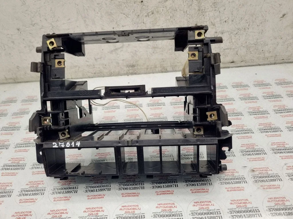 Radio/GPS head unit trim 8D0857007C