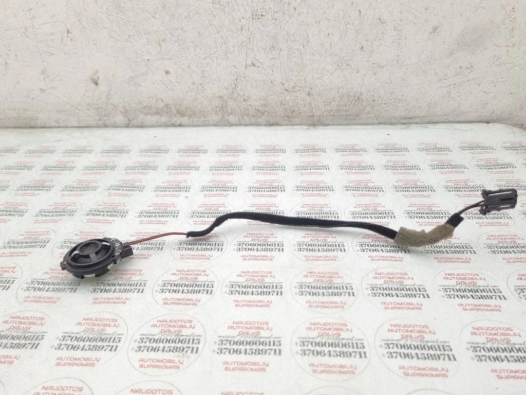 Front door high frequency speaker 7L6035411A