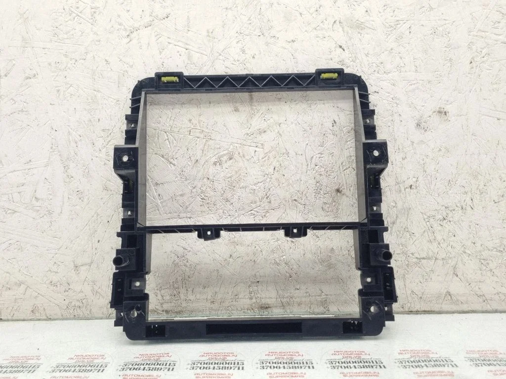 Radio/GPS head unit trim 1T0858005A