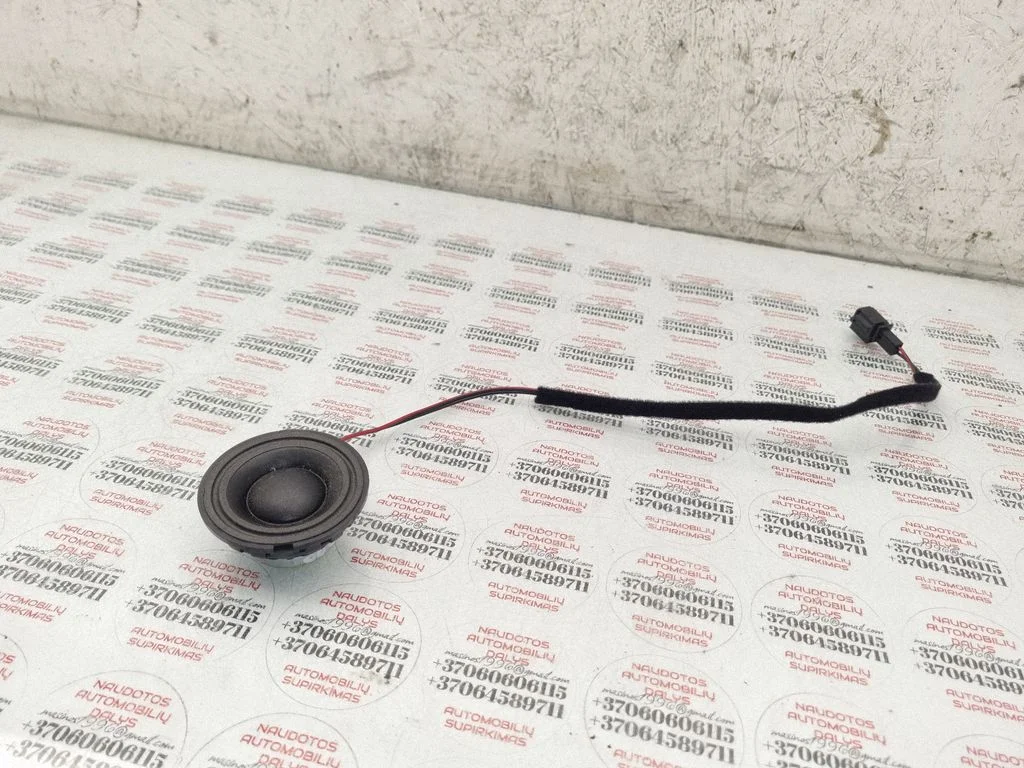 Front door high frequency speaker 7L6035415A