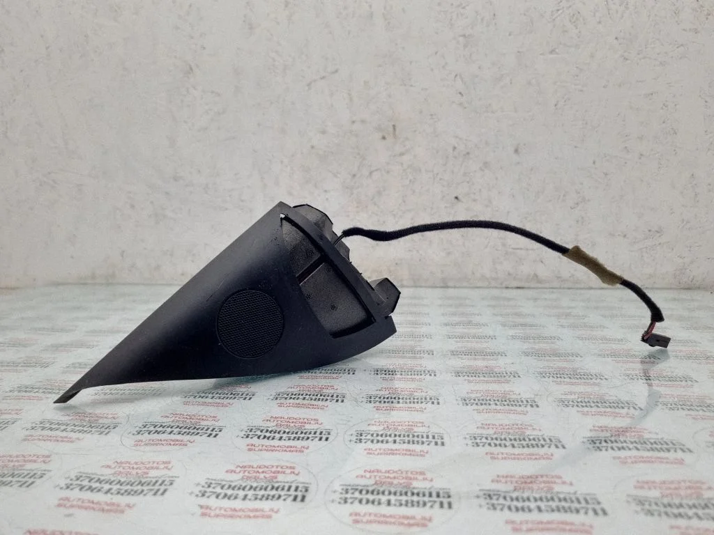 Front door high frequency speaker 7L6837986D
