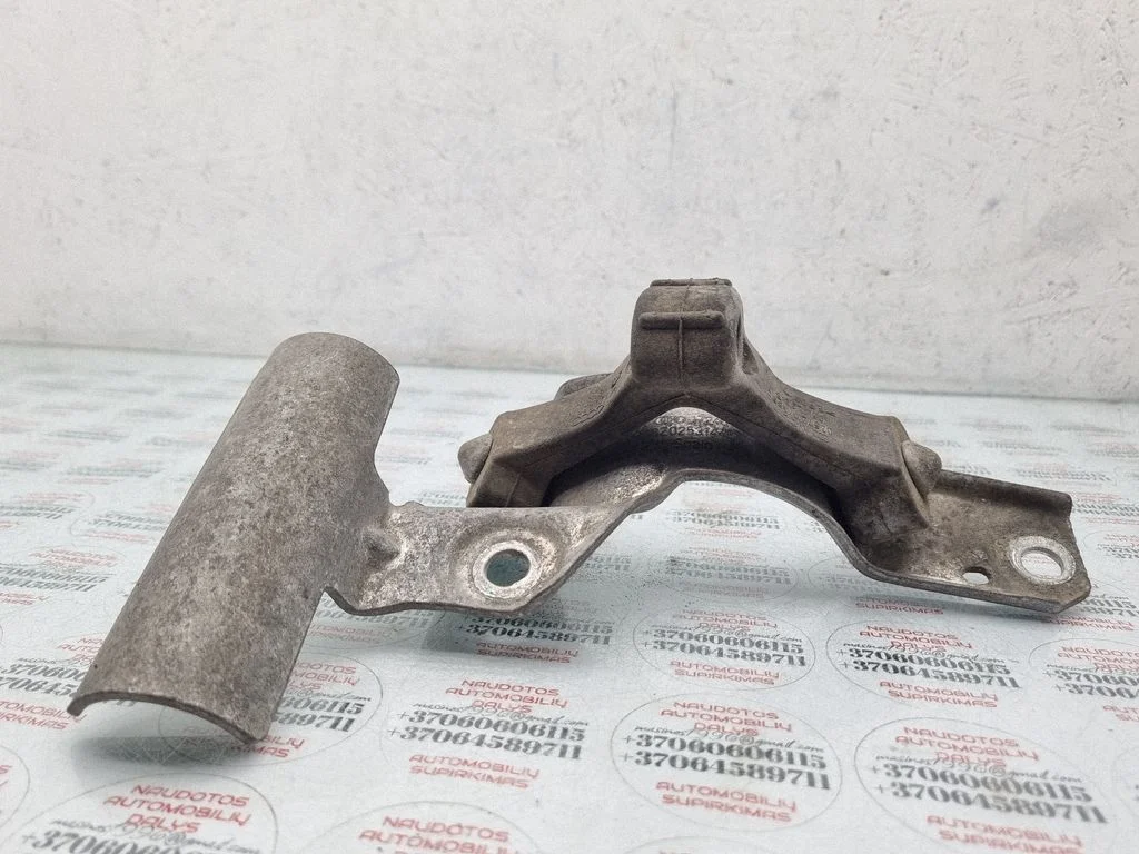 Summuti kinnitus/ hoidik 1J0253144J