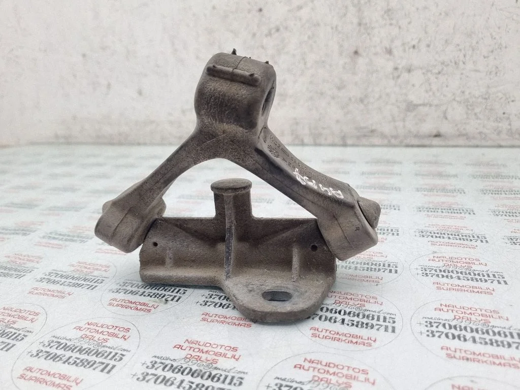Summuti kinnitus/ hoidik – Audi A4 S4 B7 8E 8H (2005-2008)