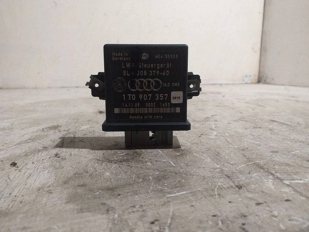 Gaismu modulis 1T0907357