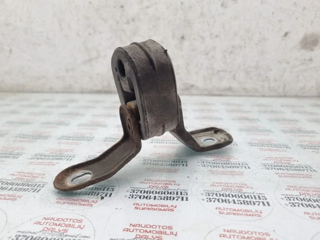 Summuti kinnitus/ hoidik – Seat Exeo (3R) (2008-2013)
