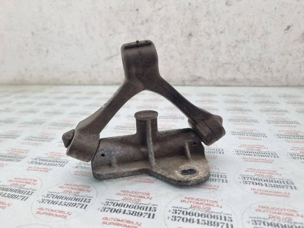 Summuti kinnitus/ hoidik – Seat Exeo (3R) (2008-2013)