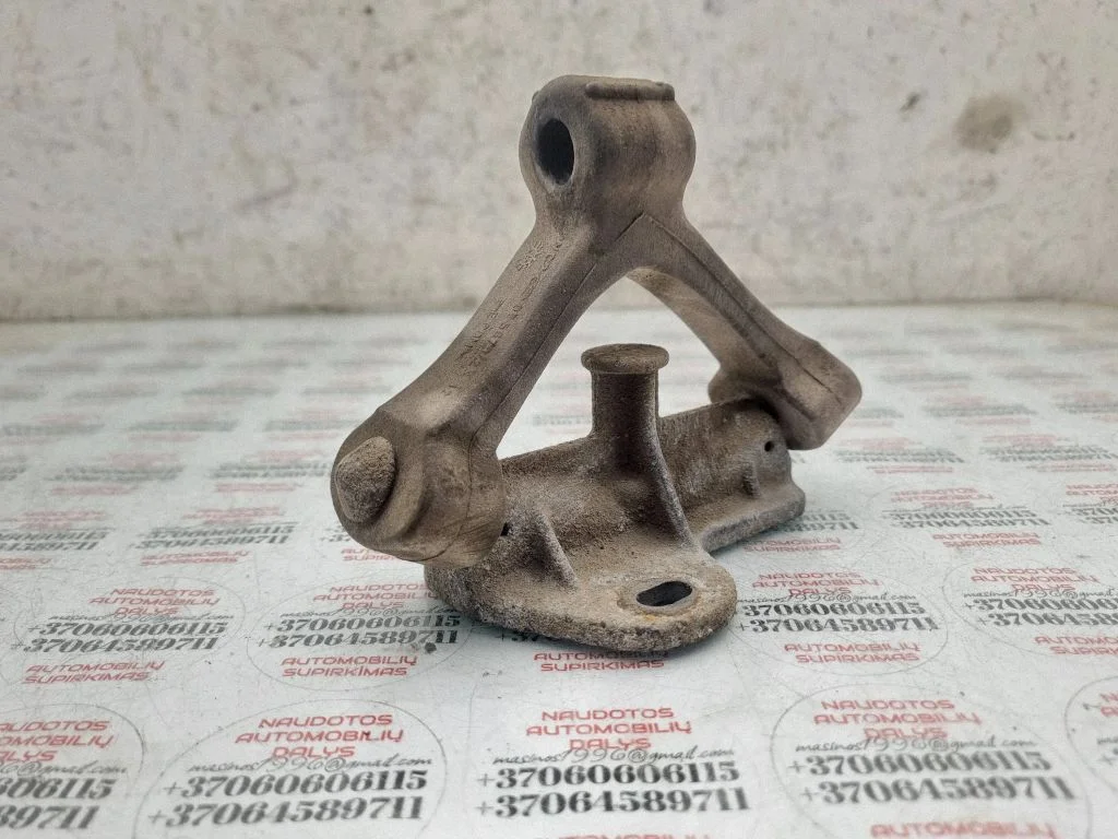 Summuti kinnitus/ hoidik – Seat Exeo (3R) (2008-2013)