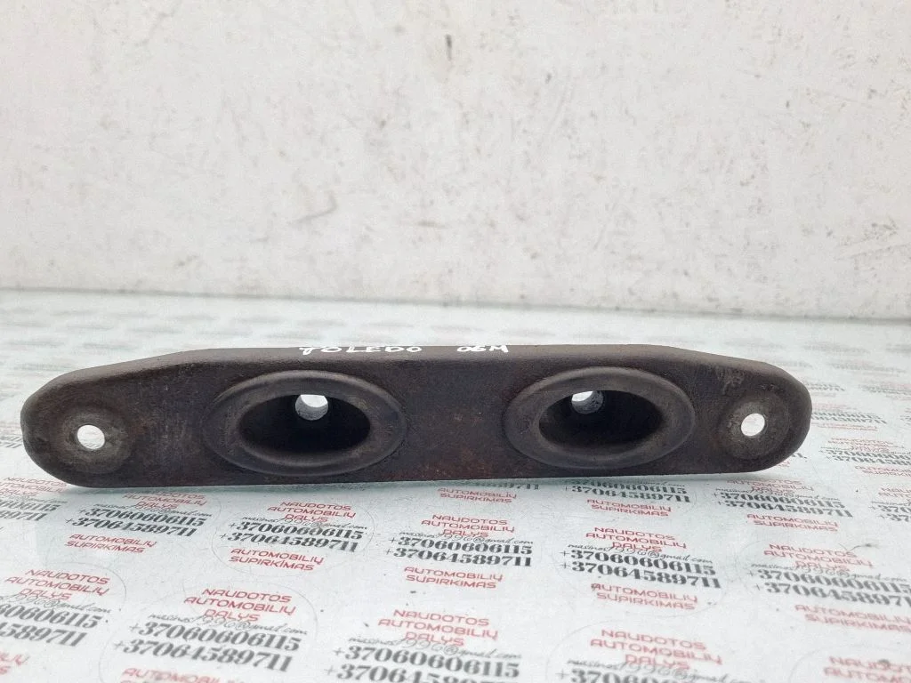 Summuti kinnitus/ hoidik – Seat Toledo II (1M) (1998-2006)
