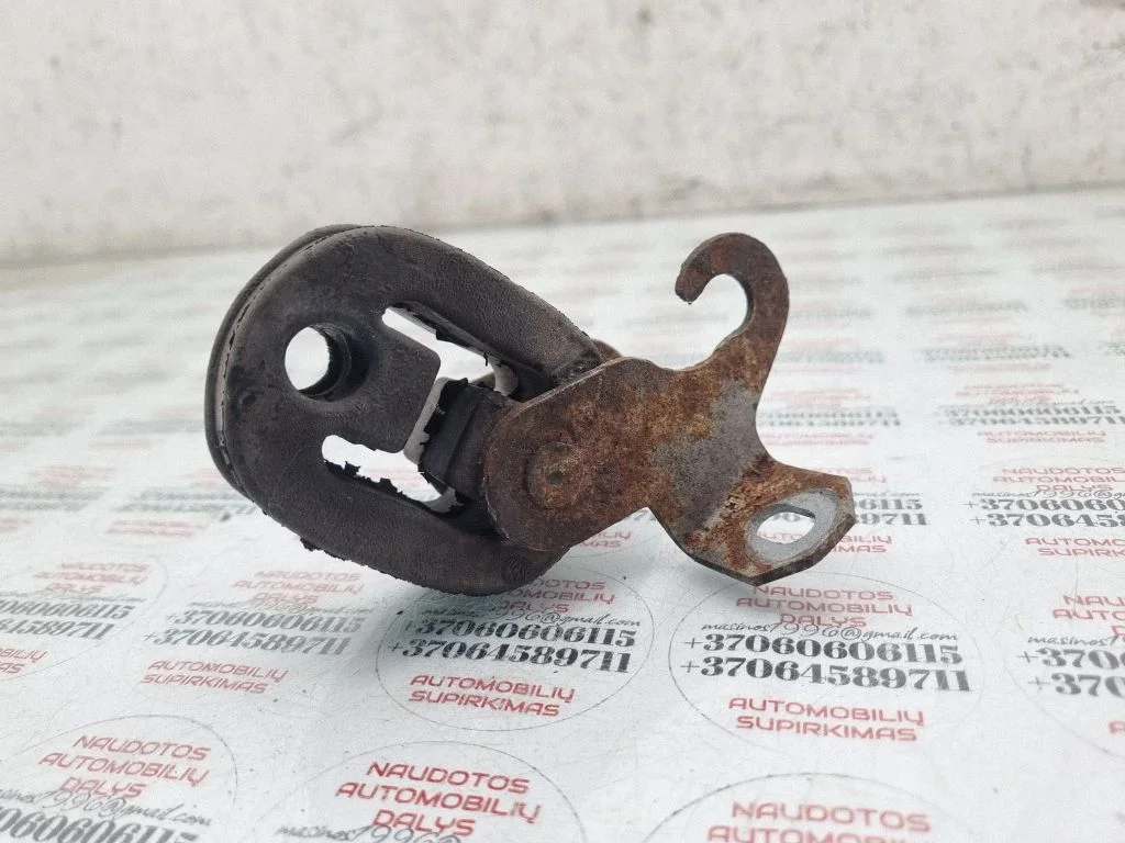Summuti kinnitus/ hoidik – Seat Exeo (3R) (2008-2013)
