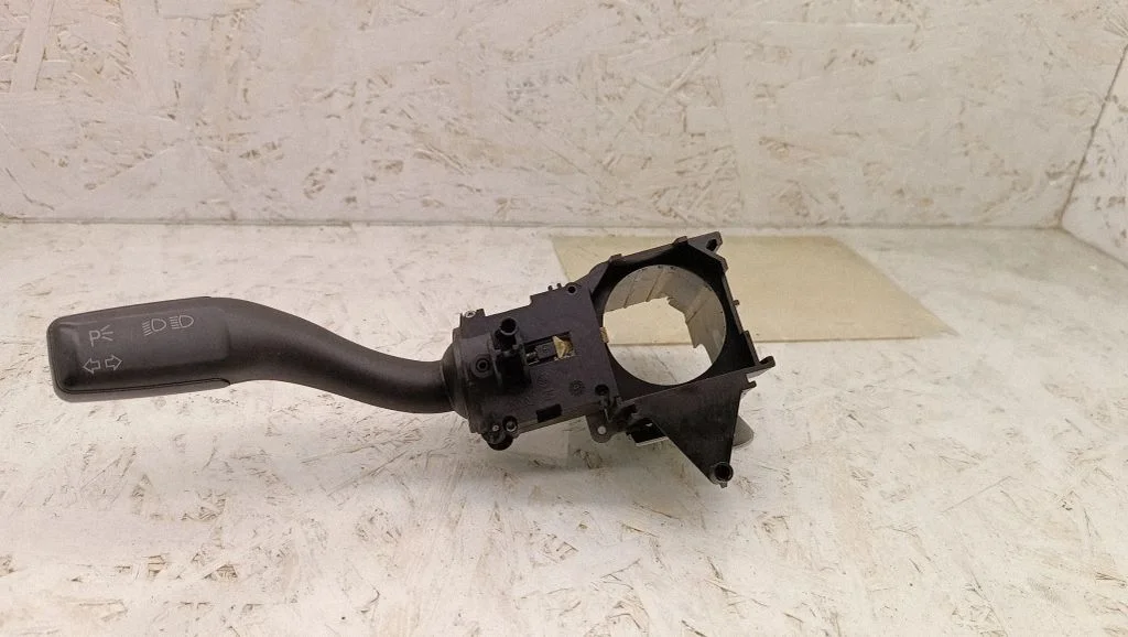 Suunatulede/tulede hoob – Audi A6 Allroad C6 (2006-2011)