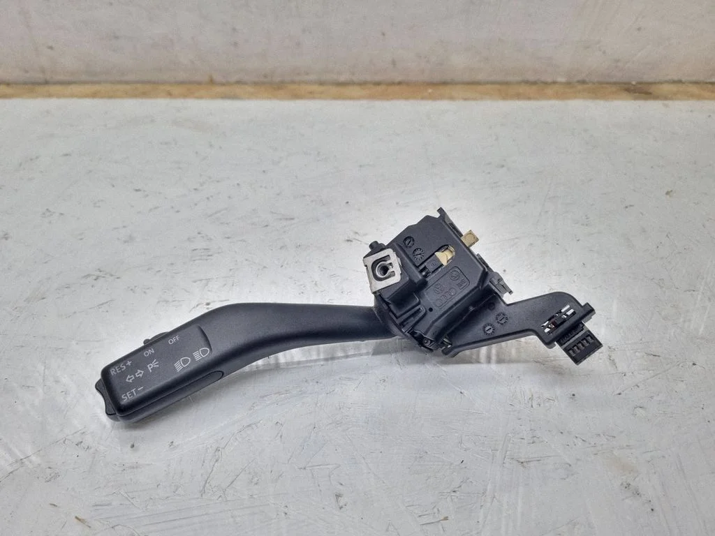 Indicator stalk – Volkswagen Golf Plus (2005-2013)