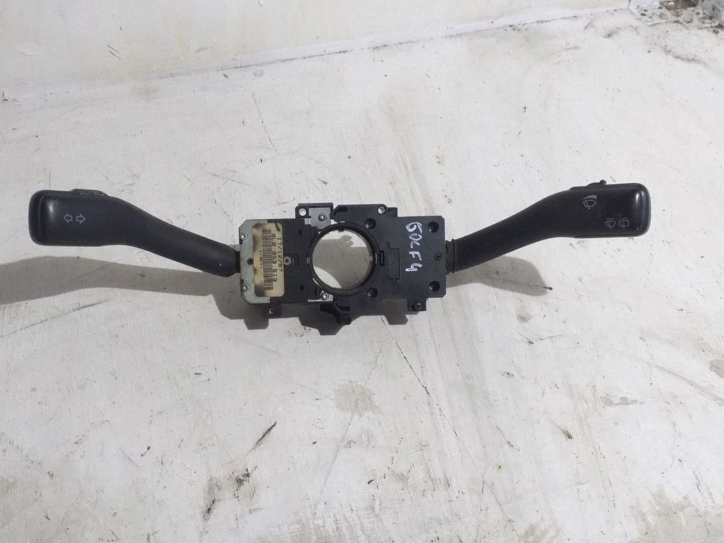 Indicator stalk – Volkswagen Golf IV (1998-2005)