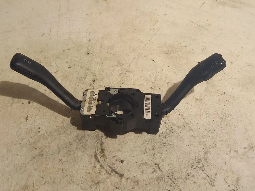 Suunatulede/tulede hoob – Volkswagen Passat B5 (1997-2000)