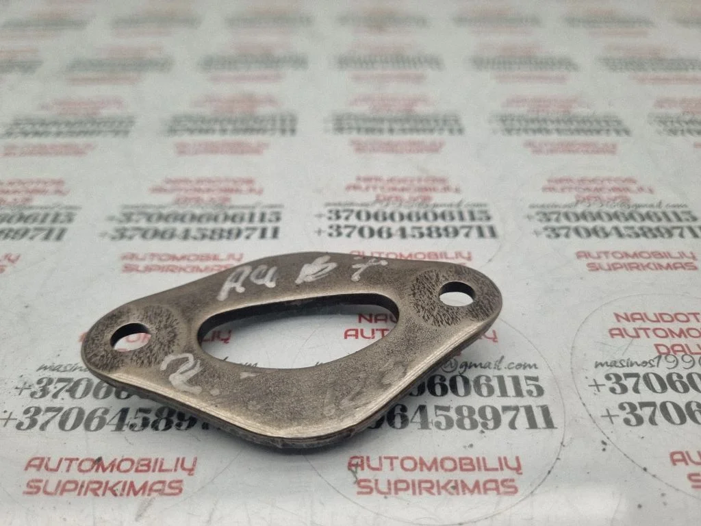Docisk wtryskiwacza – Audi A4 S4 B7 8E 8H (2005-2008)