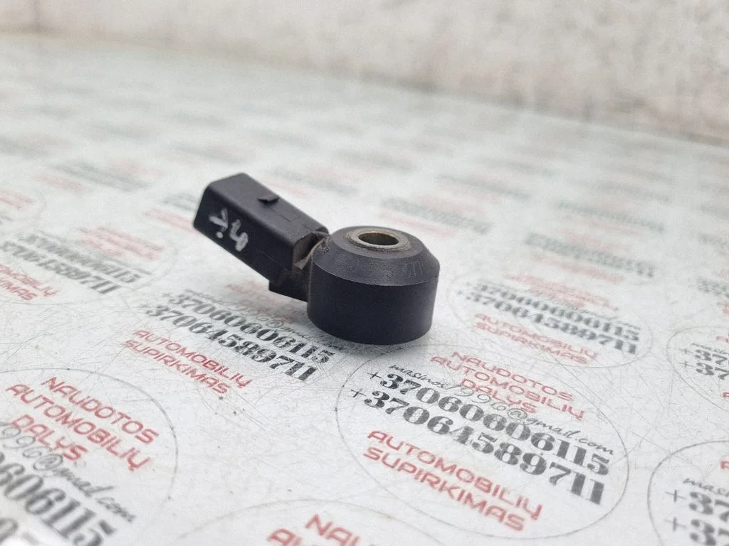 Detonation knock sensor 030905377C
