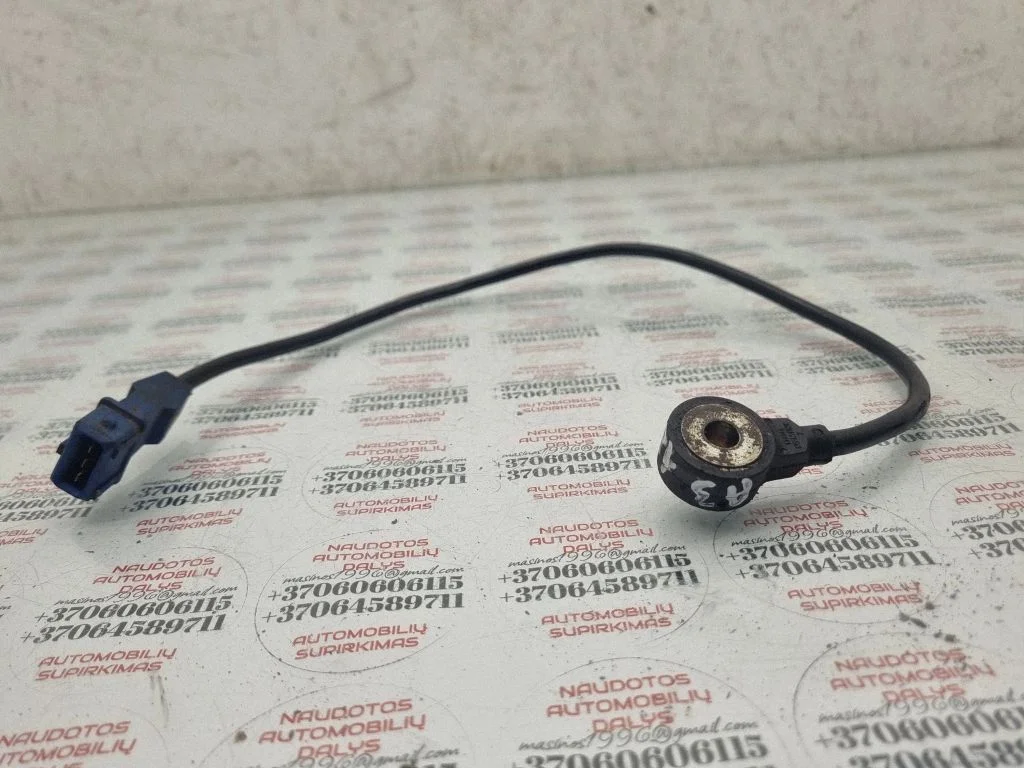 Detonation knock sensor – Audi A4 S4 B5 8D (1994-1999)