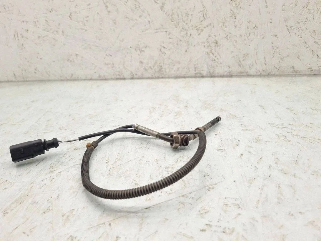Exhaust gas temperature sensor 03890688D