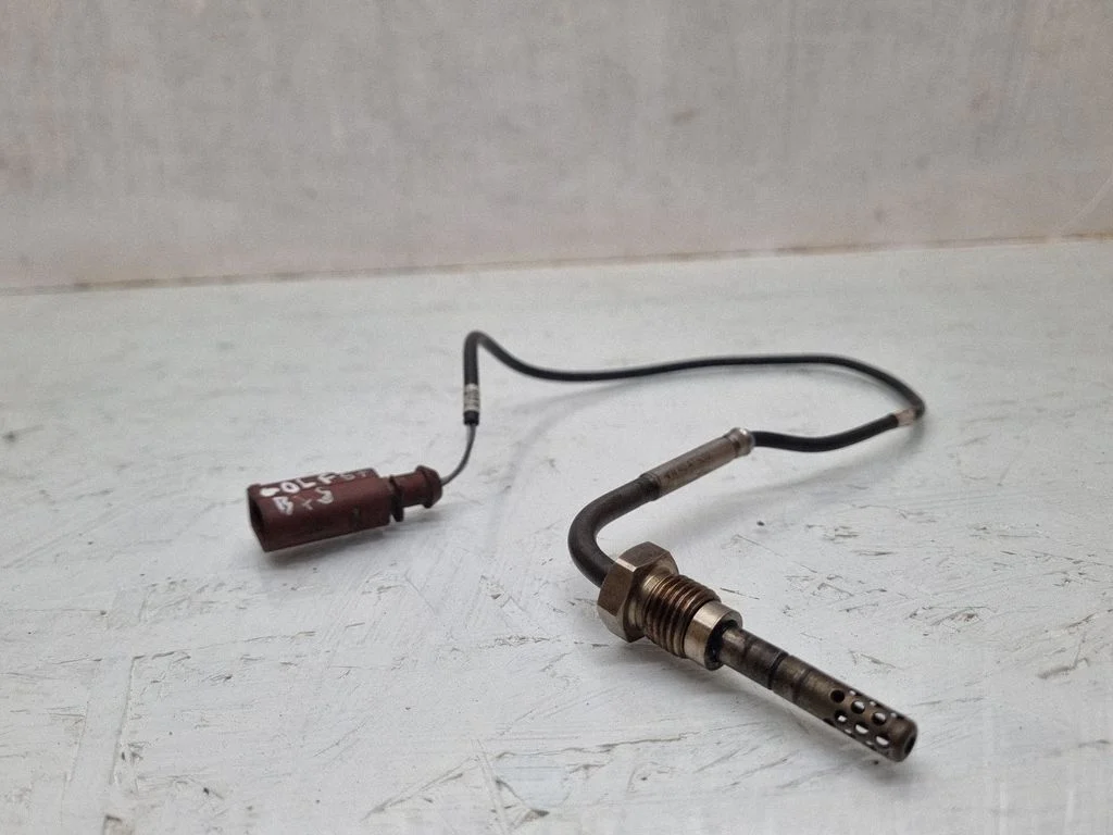 Exhaust gas temperature sensor 03G906088K
