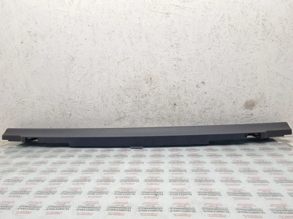 Listwa klapy bagażnika – Volkswagen Golf Plus (2005-2013)
