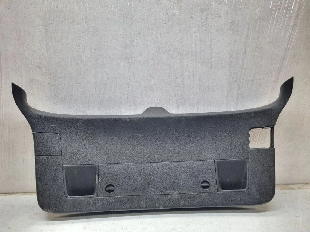 Listwa klapy bagażnika 3C9867605D