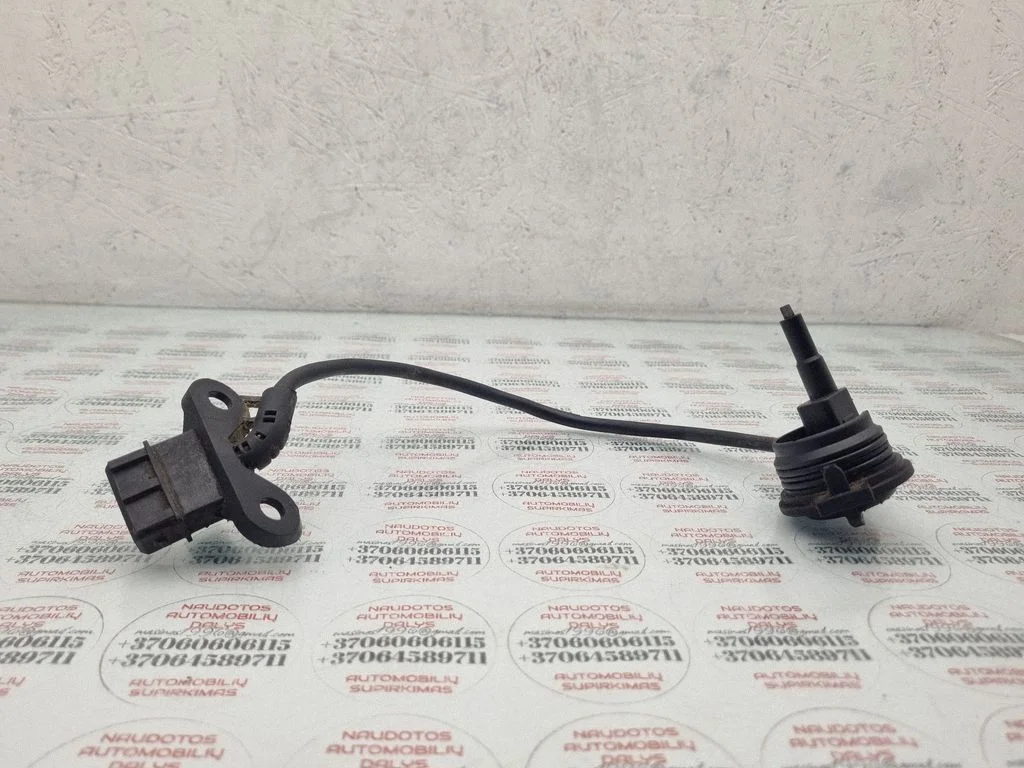 Reversing light switch sensor 012919823F