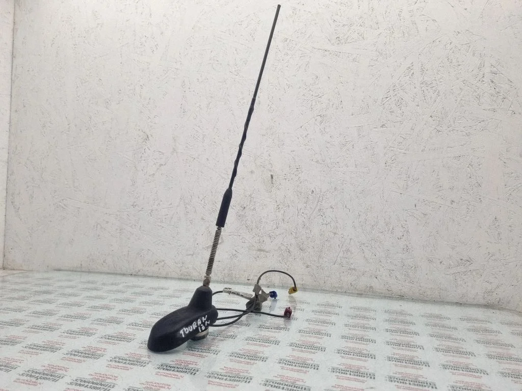 Antenn (GPS-antenn) 1T0035501AB