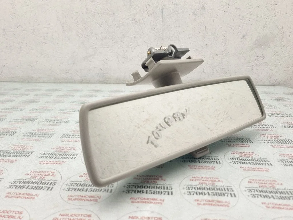 Rear view mirror (interior) 010749