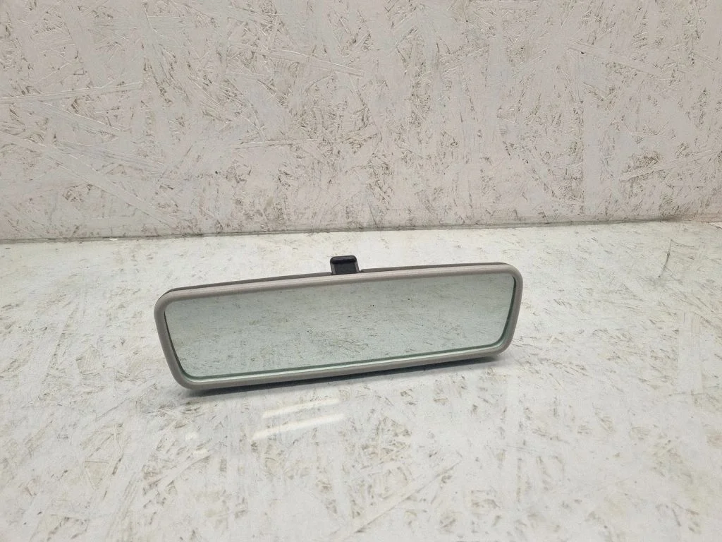 Rear view mirror (interior) 014022