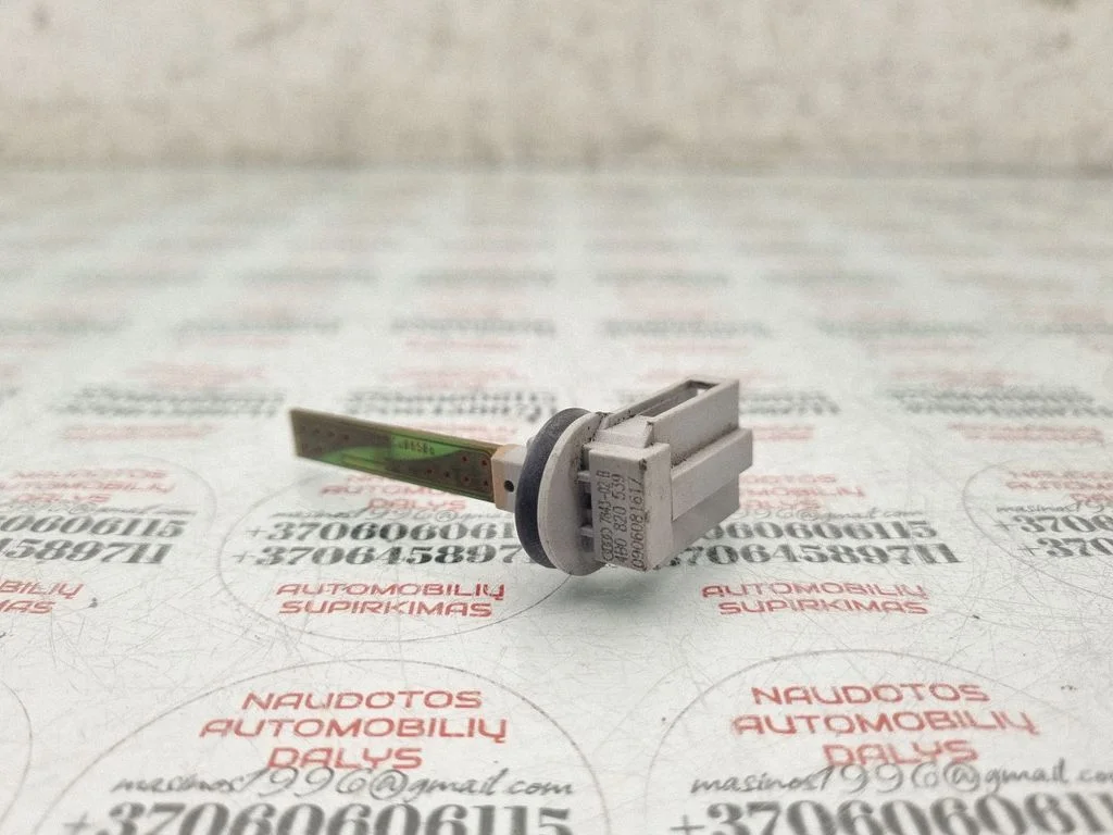 Salona temperatūras sensors 4B0820539