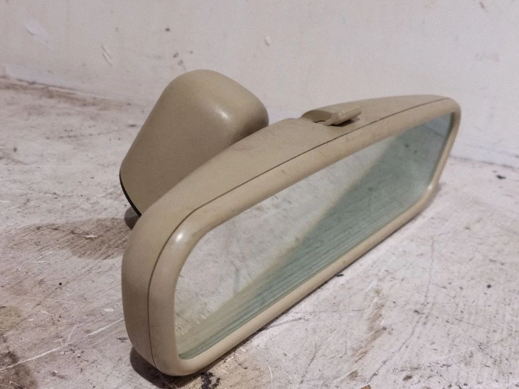 Rear view mirror (interior) 4F0857511