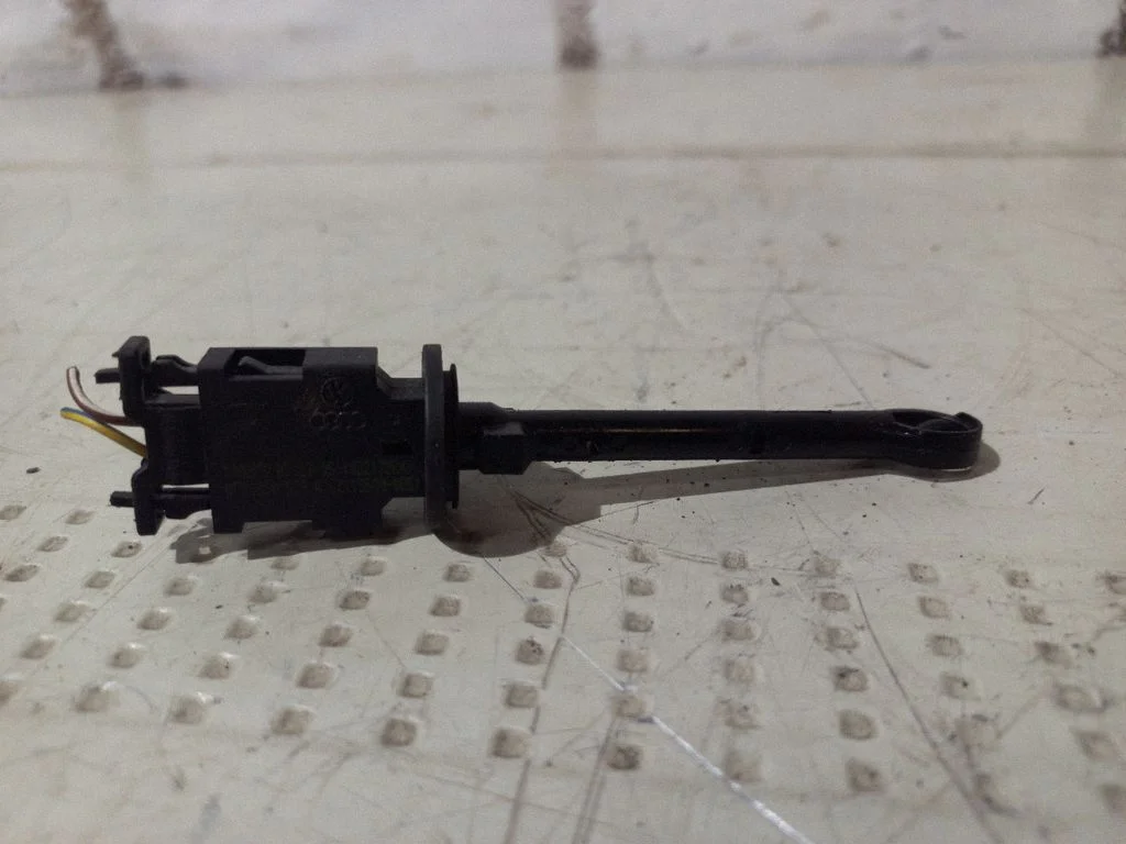 Interior temperature sensor – Audi A6 Allroad C6 (2006-2011)