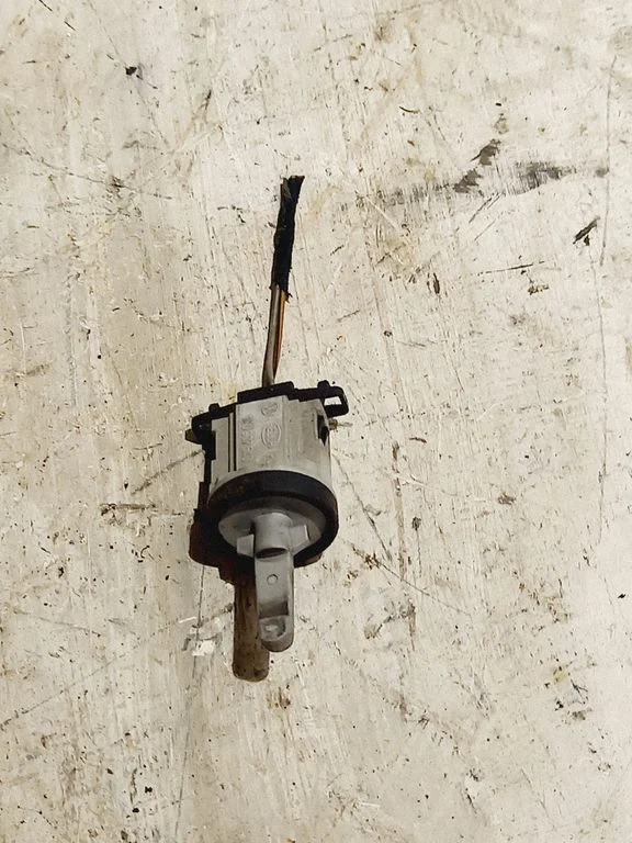 Salongi temperatuuri andur – Audi A4 S4 B6 8E 8H (2001-2005)