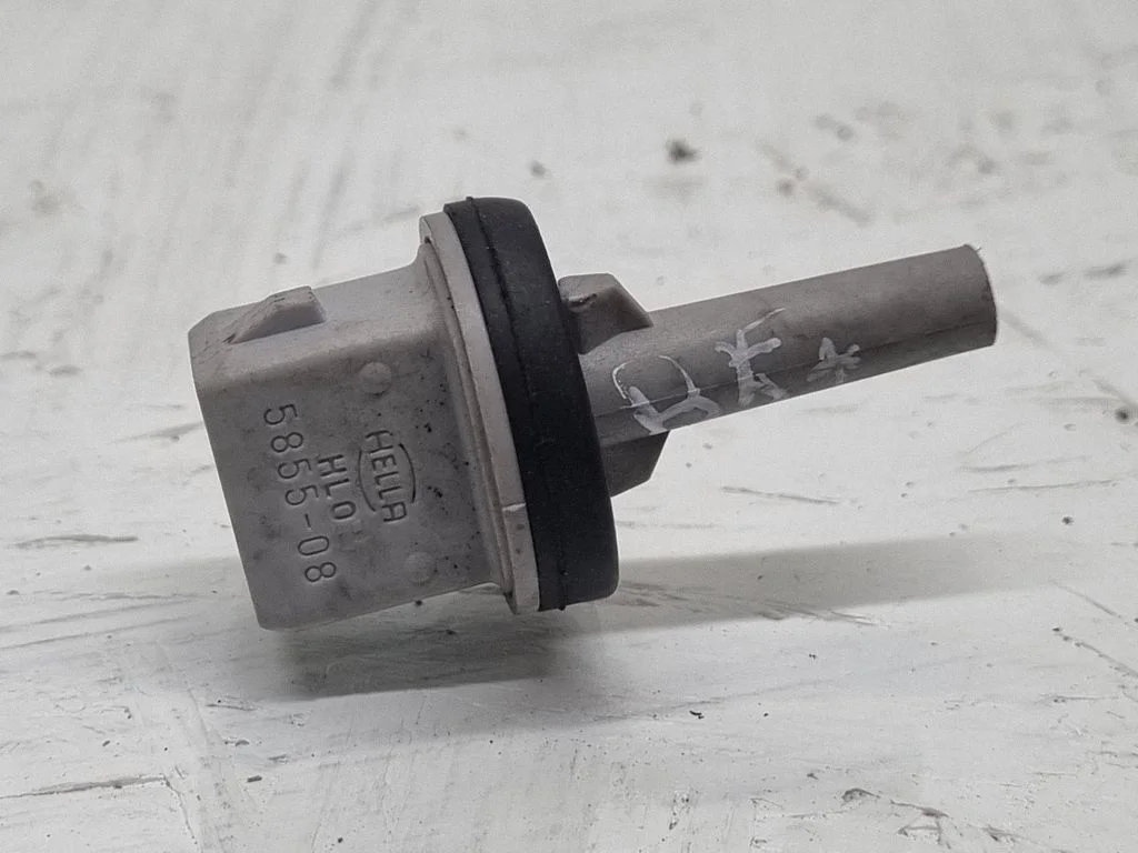 Interior temperature sensor – Volkswagen Passat B5.5 (2001-2005)