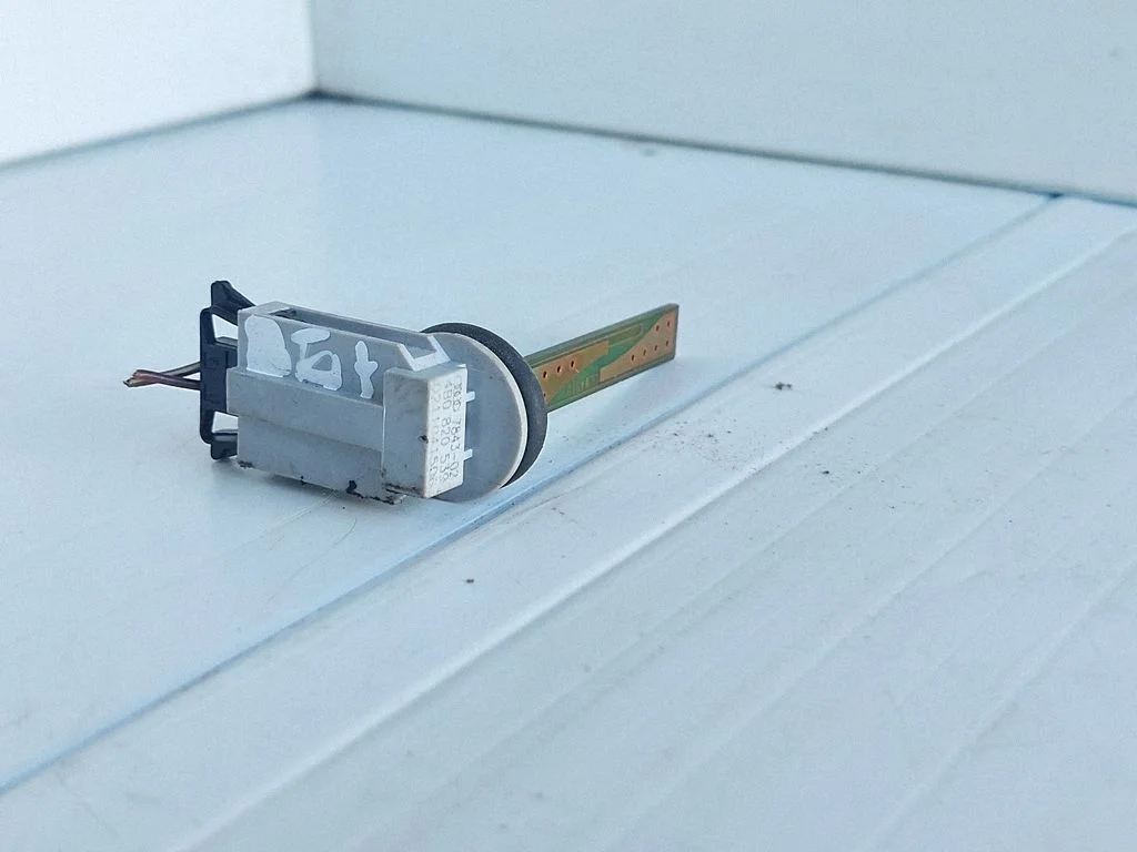 Interior temperature sensor – Volkswagen Passat B5.5 (2001-2005)