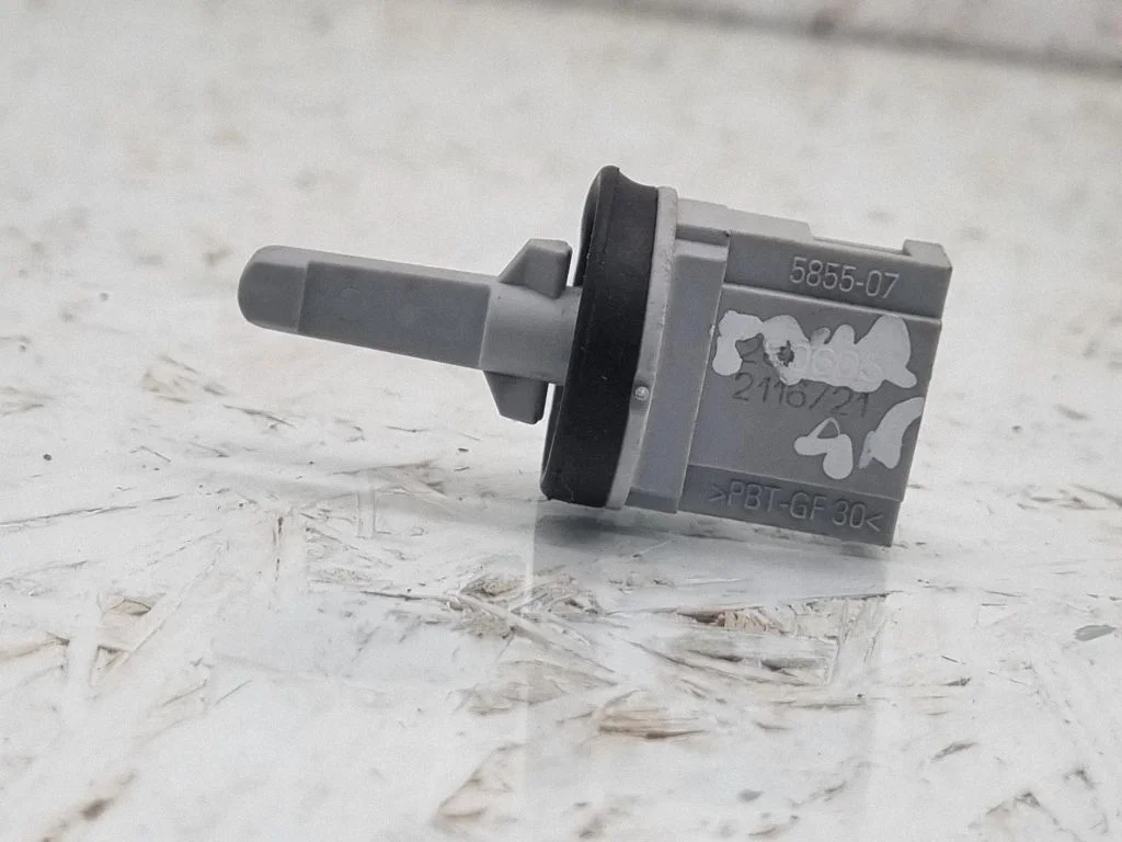 Interior temperature sensor – Volkswagen Touran I (2003-2010)