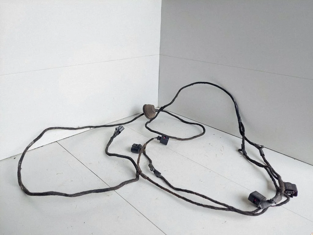 Parking sensor (PDC) wiring loom – Skoda Octavia Mk2 (1Z) (2004-2013)