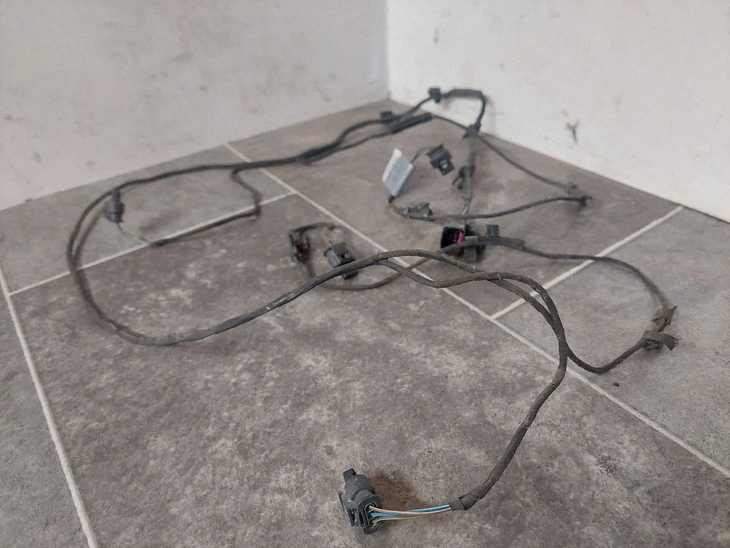Parking sensor (PDC) wiring loom – Audi A4 Allroad B8 (2008-2016)