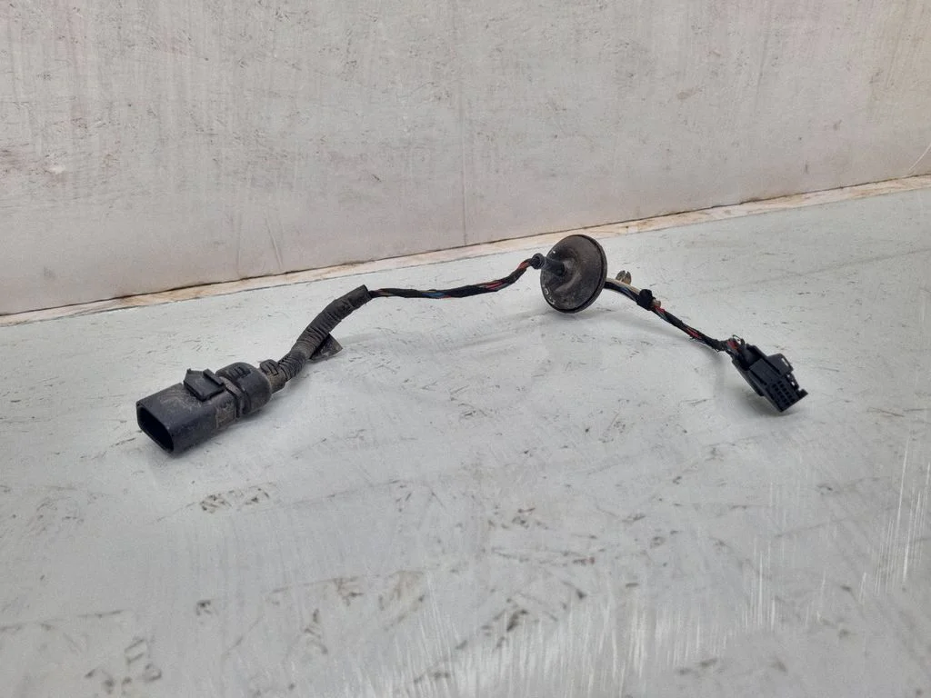 Parking sensor (PDC) wiring loom – Volkswagen Golf Plus (2005-2013)