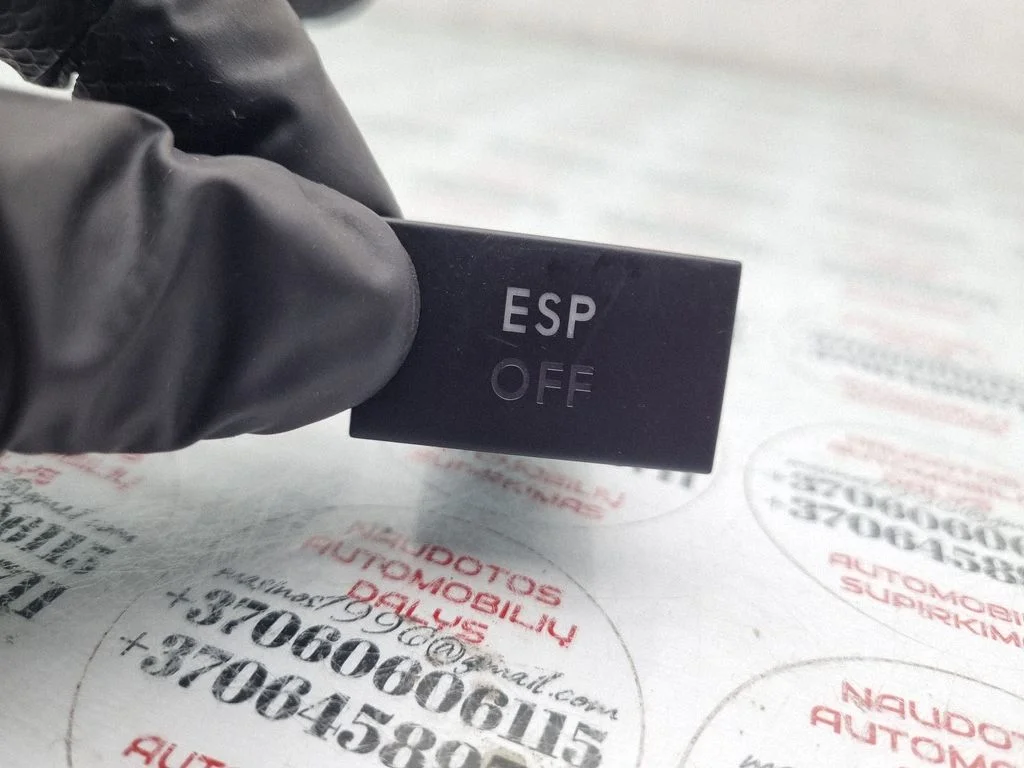 ESP (stability program) switch – Volkswagen Touran I (2003-2010)