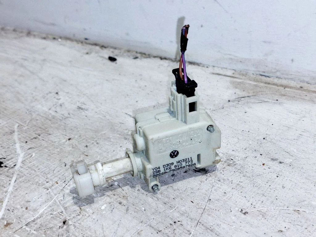 Central locking motor – Volkswagen Golf Plus (2005-2013)