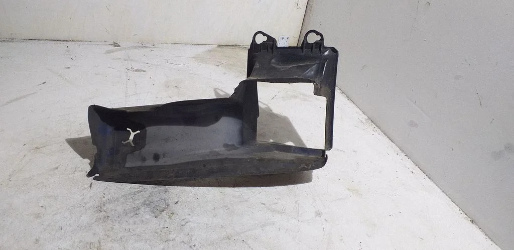 Intercooler air channel guide – Audi A6 Allroad C5 (1999-2005)