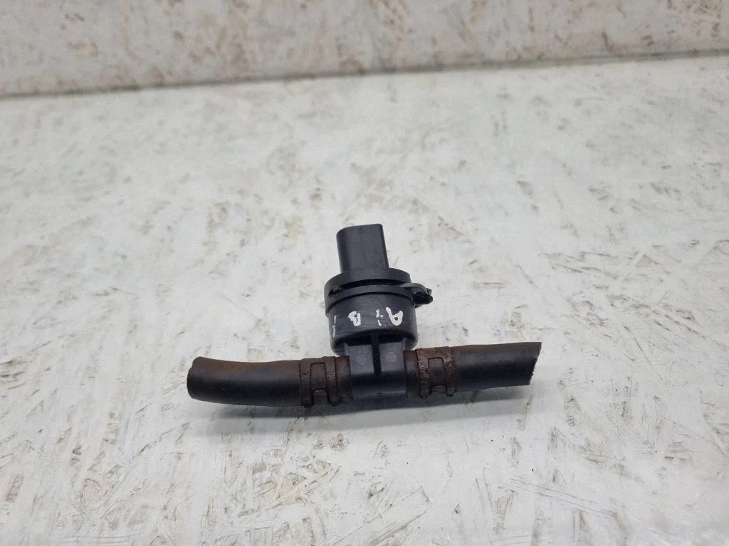 Fuel temperature sensor – Audi A4 S4 B7 8E 8H (2005-2008)