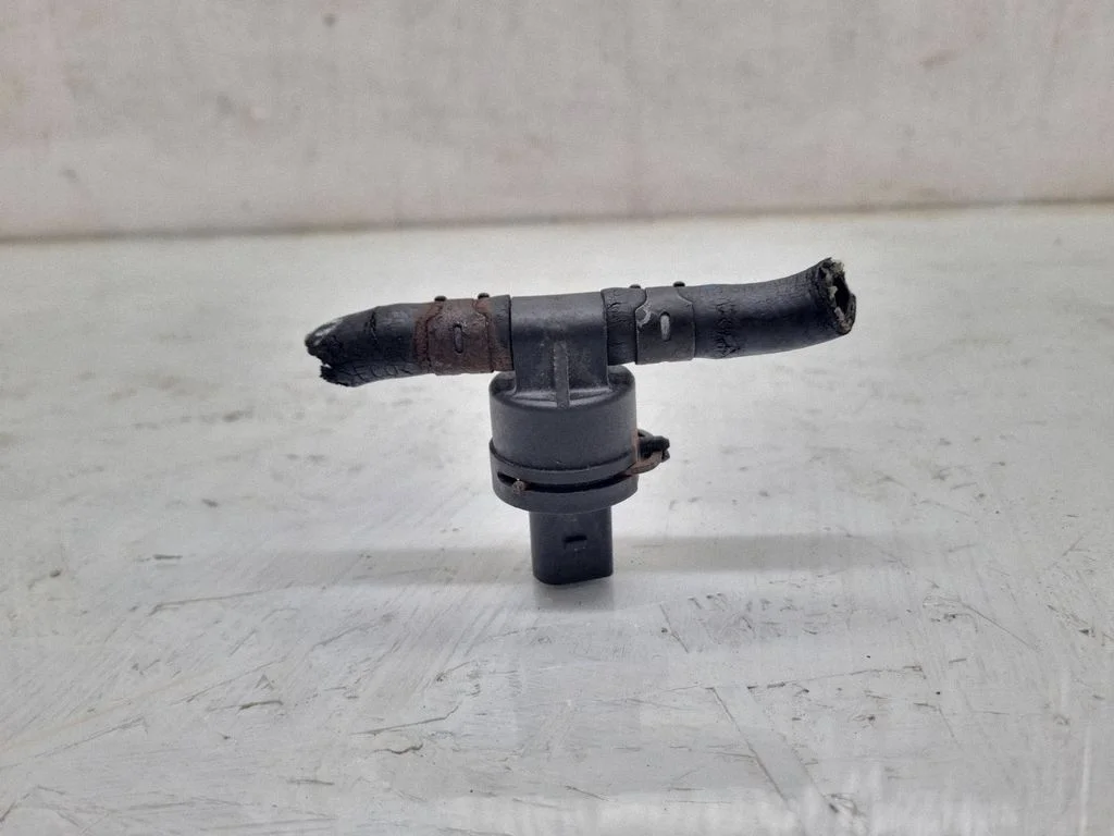 Fuel temperature sensor – Volkswagen Passat B6 (2005-2010)
